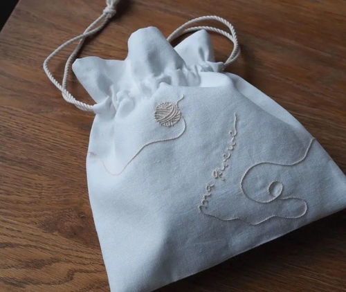 這樣的刺繡 越簡單越精致